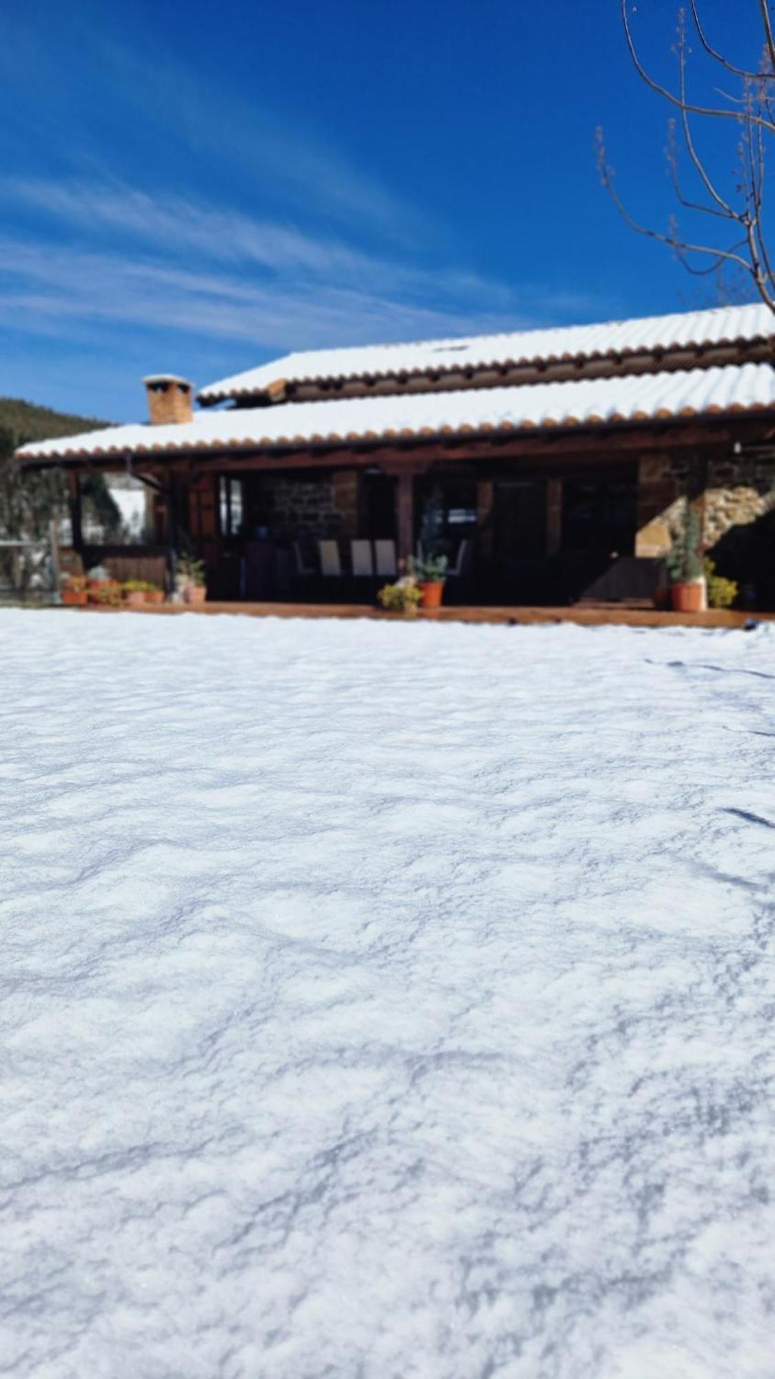 Casa De Pueblo Las Golondrinas De Luena San Miguel de Luena Exteriér fotografie