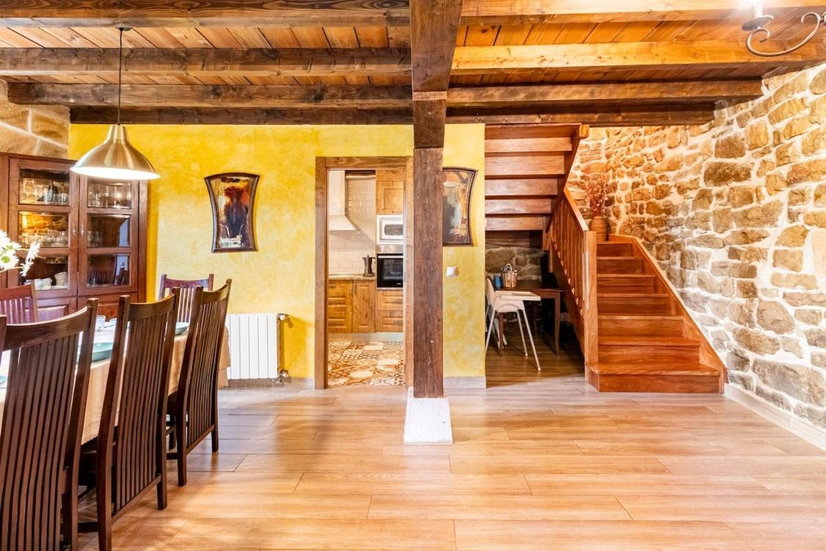 Casa De Pueblo Las Golondrinas De Luena San Miguel de Luena Exteriér fotografie